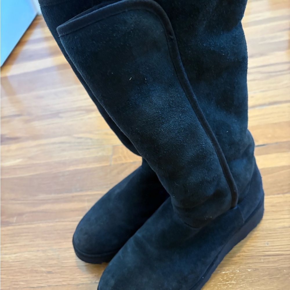 UGG tall Kara tall boot sz 8.5